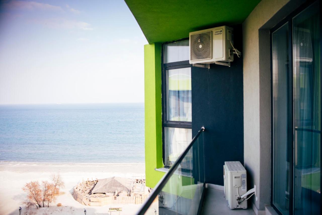 Alezzi Beach Resort นาโวดาริ ภายนอก รูปภาพ