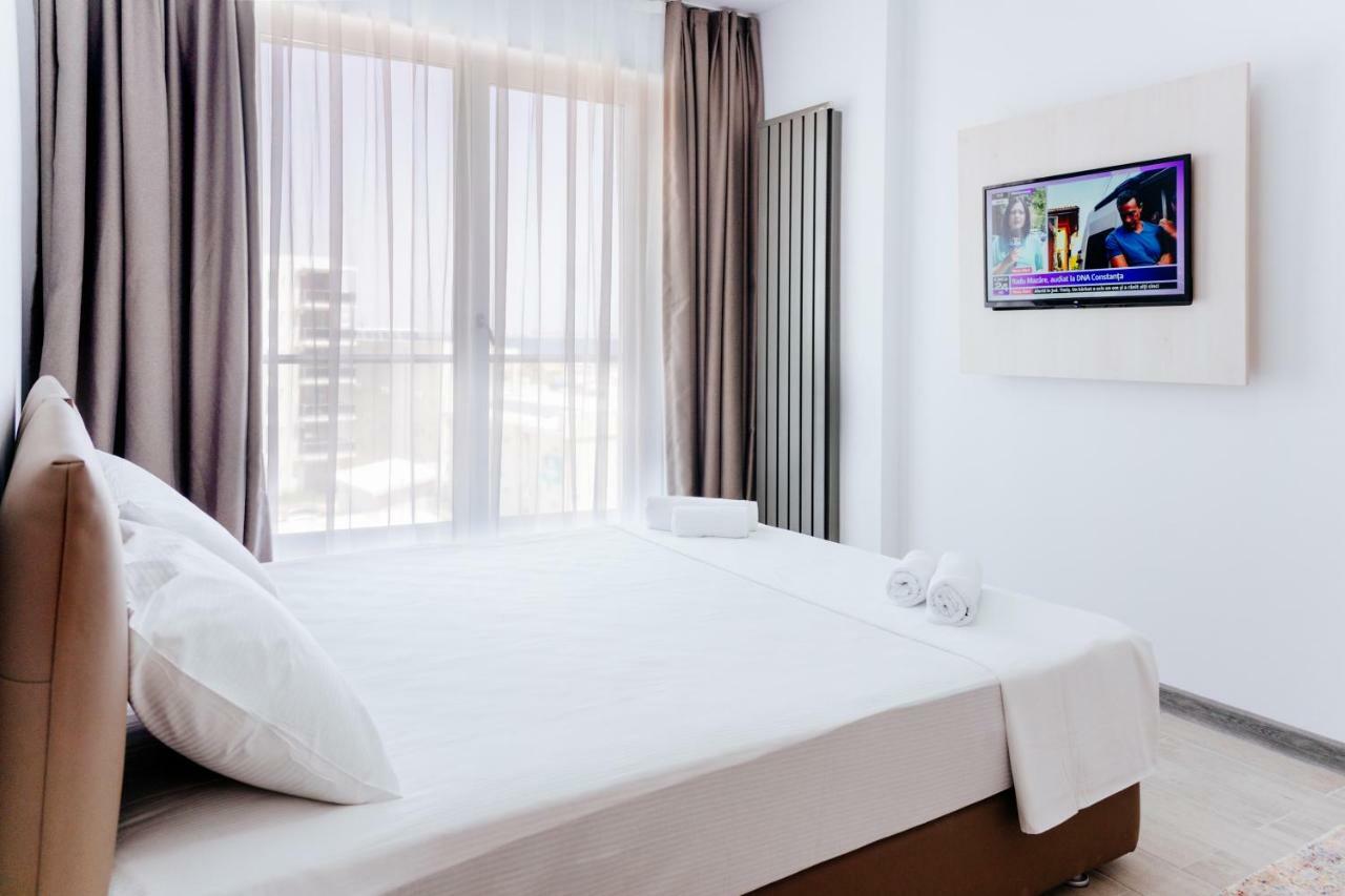 Alezzi Beach Resort นาโวดาริ ภายนอก รูปภาพ