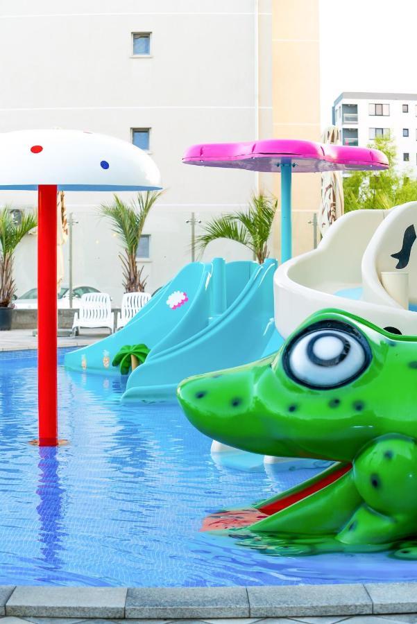Alezzi Beach Resort นาโวดาริ ภายนอก รูปภาพ