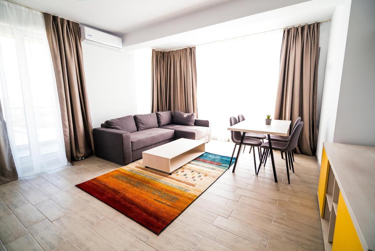 Alezzi Beach Resort นาโวดาริ ภายนอก รูปภาพ